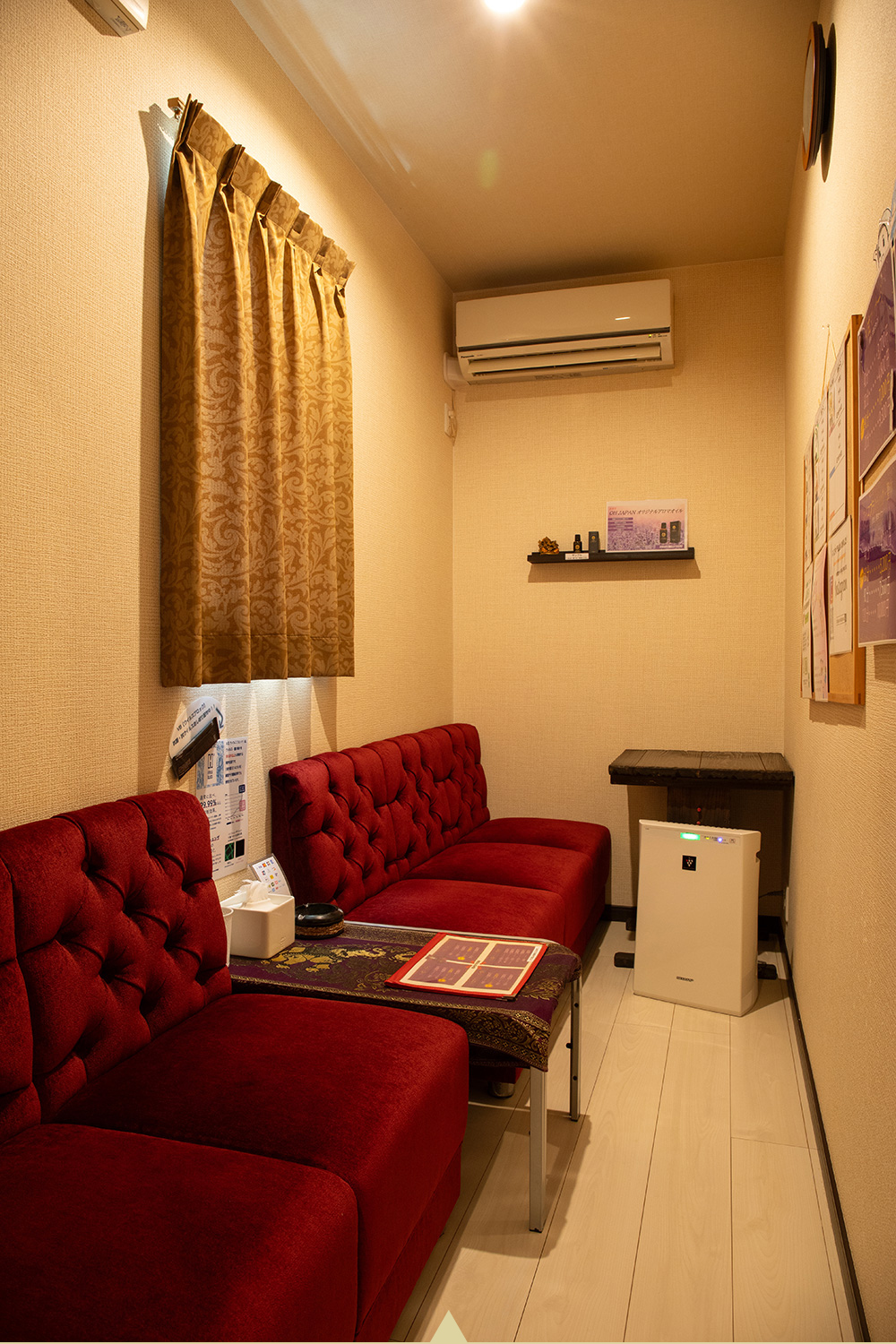 待合室（喫煙可）